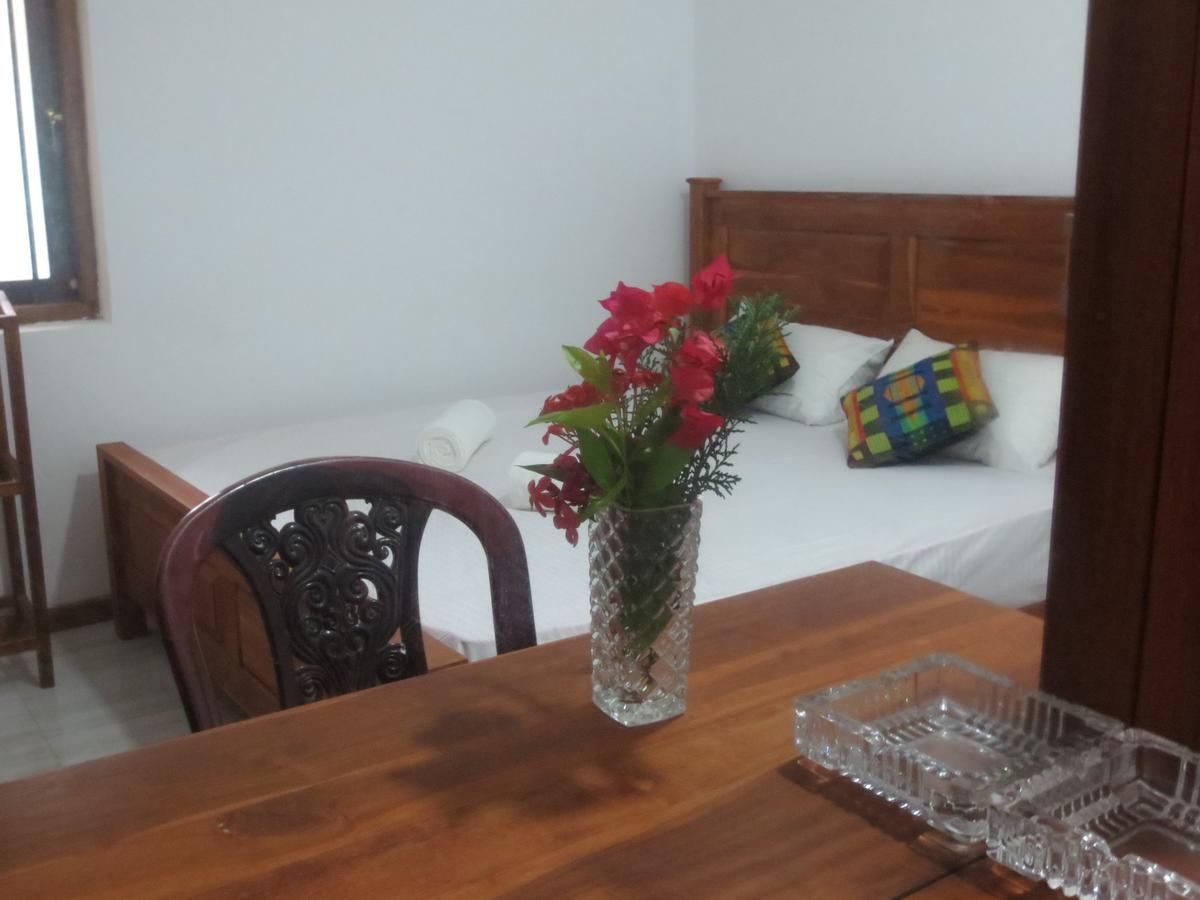 Hotel Grand Halabana Weerawila Bagian luar foto